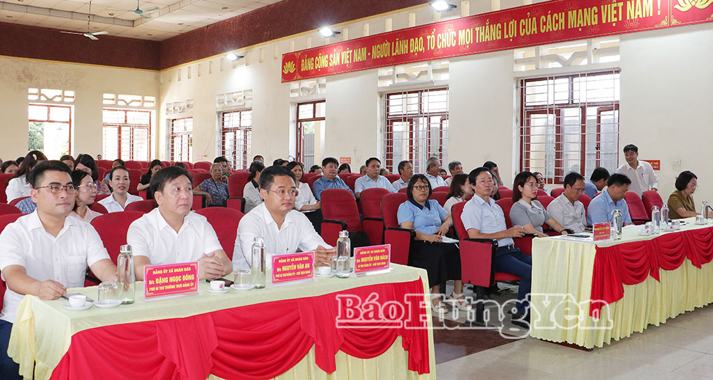 Đoàn đại biểu Quốc hội tỉnh tiếp xúc với cử tri xã Đoàn Đào