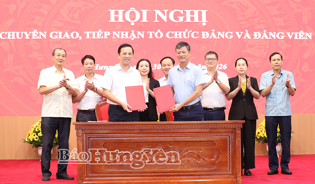 Chuyển giao, tiếp nhận tổ chức đảng và đảng viên