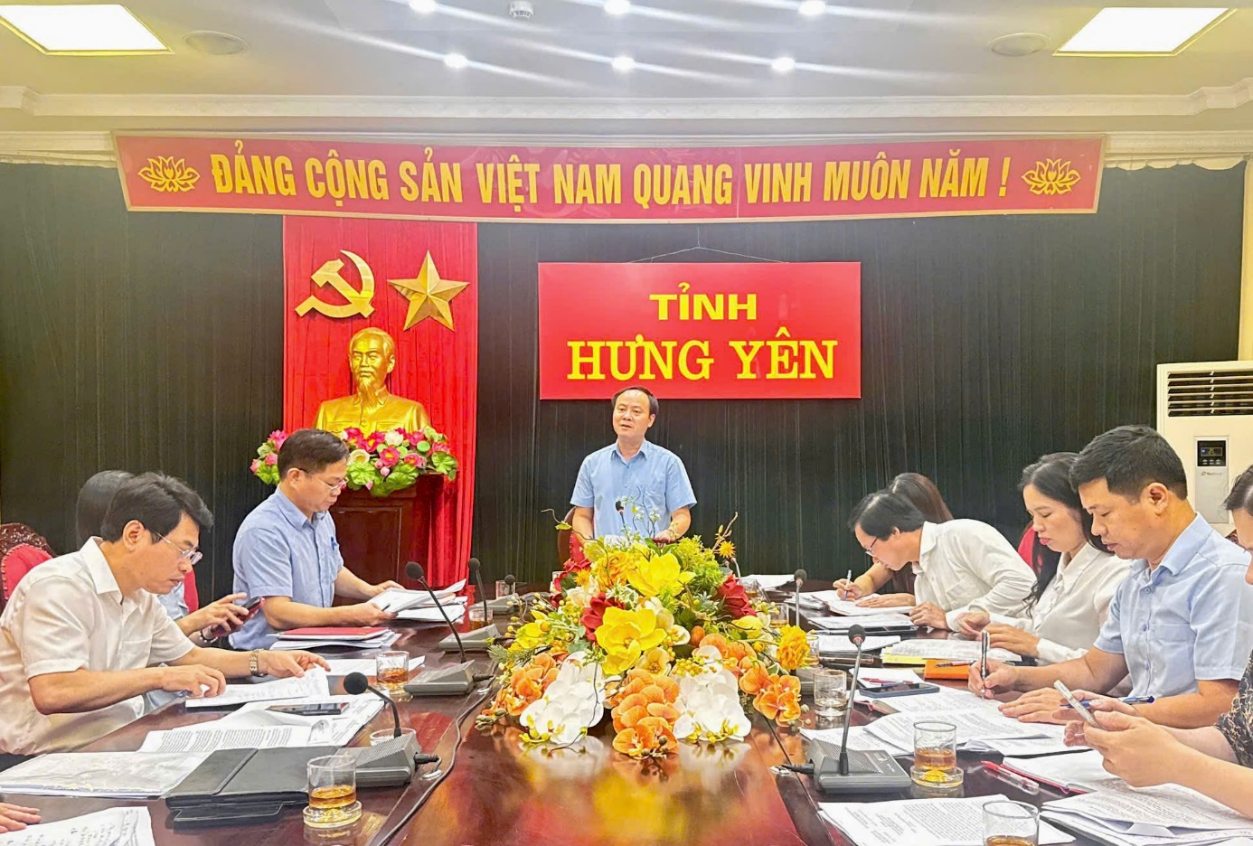 Ban Văn hoá - Xã hội HĐND tỉnh thẩm tra nội dung trình tại Kỳ họp thứ Ba mươi hai, HĐND tỉnh khoá XVII, nhiệm kỳ 2021-2026
