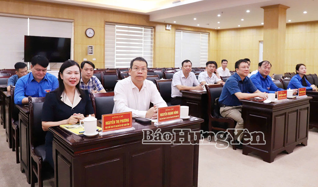 Hưng Yên trao  5,5 tỷ đồng hỗ trợ tỉnh Thanh Hóa và tỉnh Hà Tĩnh khắc phục thiệt hại do bão, lũ