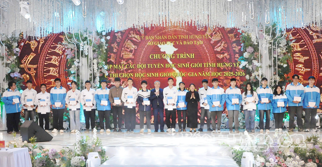 Lễ xuất quân các đội tuyển học sinh giỏi tỉnh dự thi học sinh giỏi quốc gia