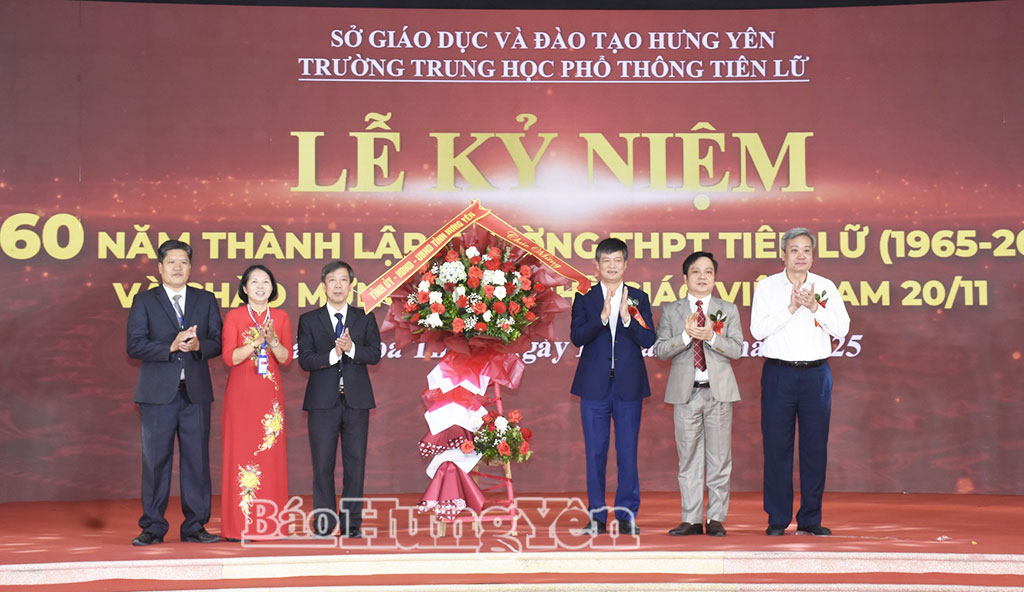 Trường THPT Tiên Lữ kỷ niệm 60 năm thành lập