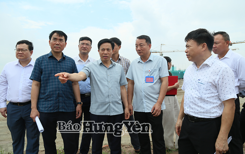 Đồng chí Phó Chủ tịch UBND tỉnh Lại Văn Hoàn kiểm tra tiến độ các dự án giao thông trọng điểm
