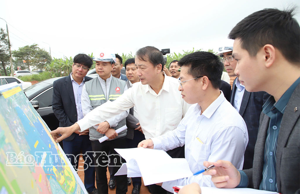 Đồng chí Phó Chủ tịch UBND tỉnh Nguyễn Hùng Nam kiểm tra tiến độ triển khai một số dự án trọng điểm