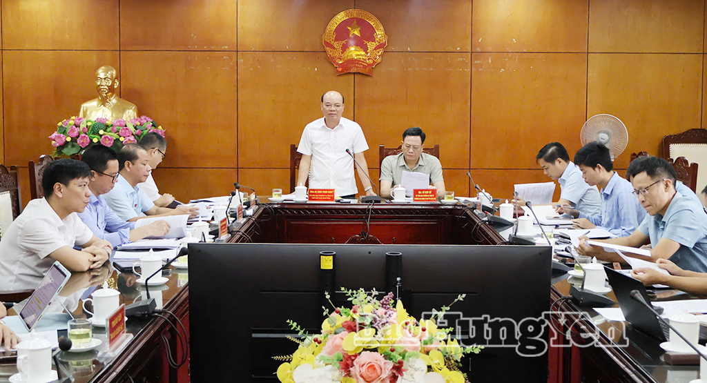 Ban Kinh tế - Ngân sách, HĐND tỉnh giám sát tại Ban Quản lý Khu kinh tế và các khu công nghiệp tỉnh