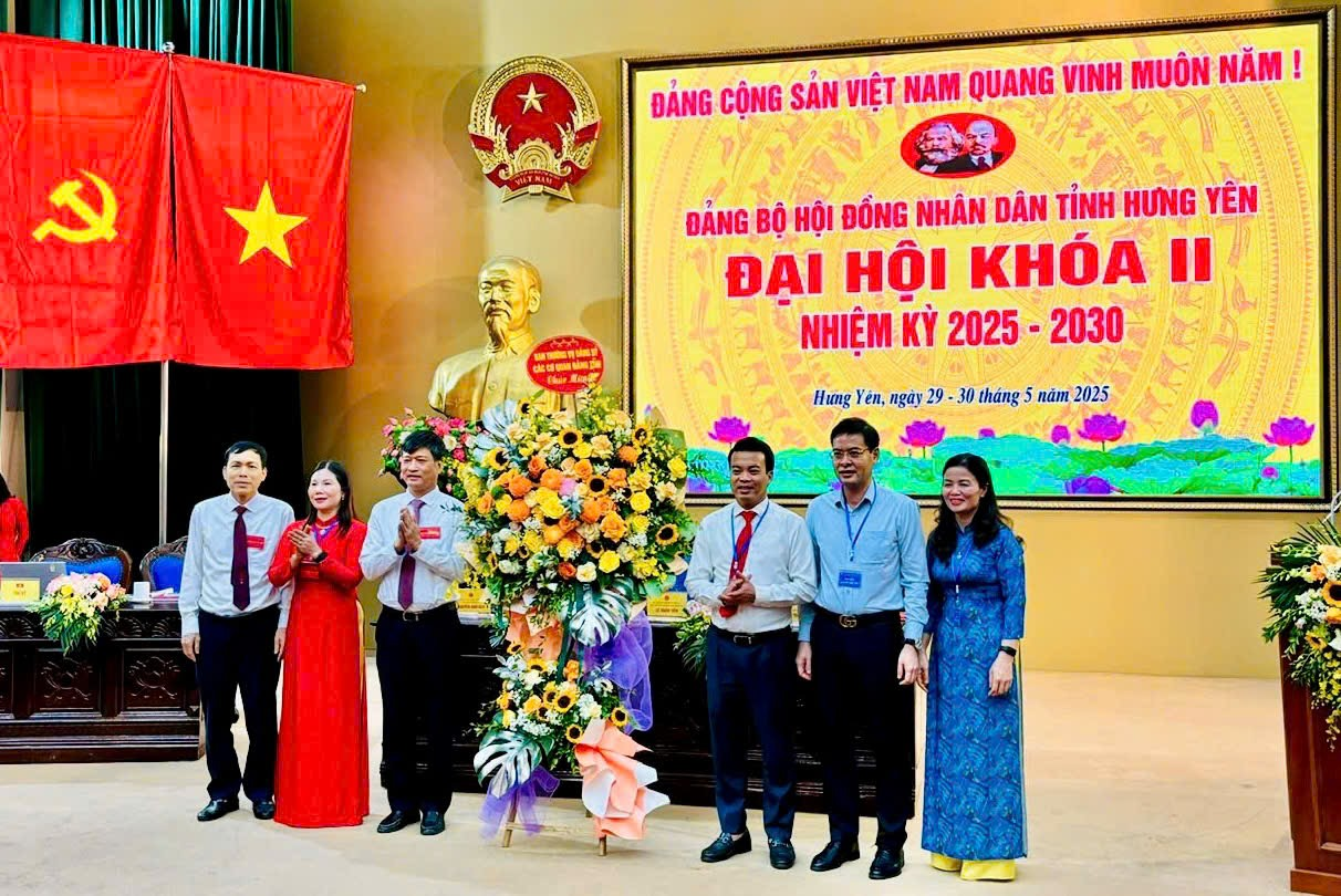 Ngày làm việc thứ hai, Đại hội Đảng bộ Hội đồng nhân dân tỉnh khóa II, nhiệm kỳ 2025-2030