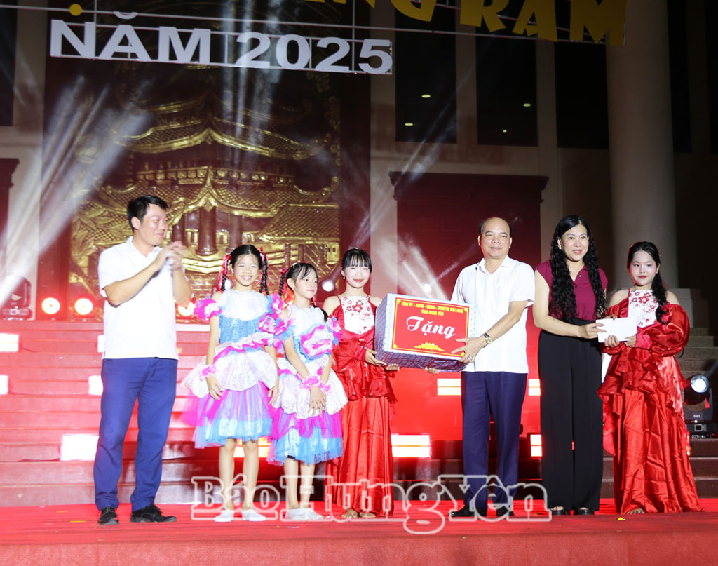 Xã Vũ Thư: Tổ chức chương trình “Đêm hội trăng rằm” năm 2025