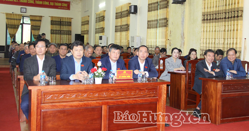 Đồng chí Phó Bí thư Thường trực Tỉnh ủy Trần Quốc Toản tiếp xúc cử tri các các xã, phường