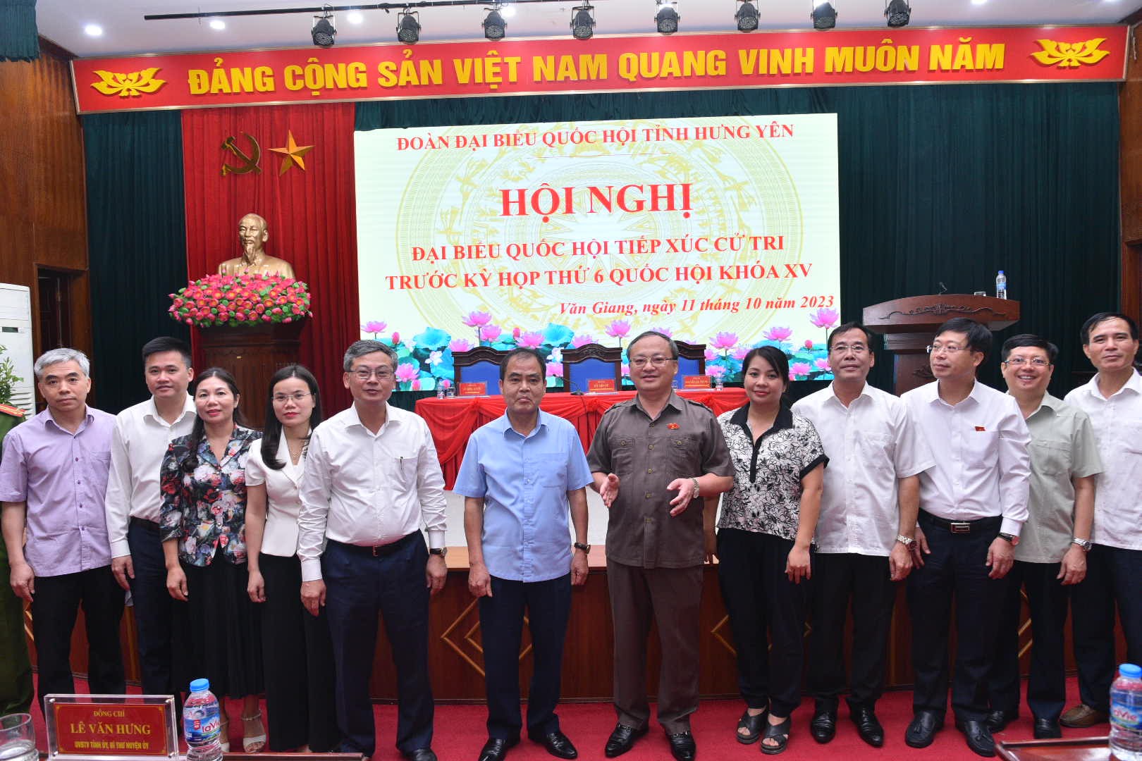   Đoàn đại biểu Quốc hội tỉnh tiếp xúc cử tri tại huyện Văn Giang trước kỳ họp thứ 6 Quốc hội khóa XV