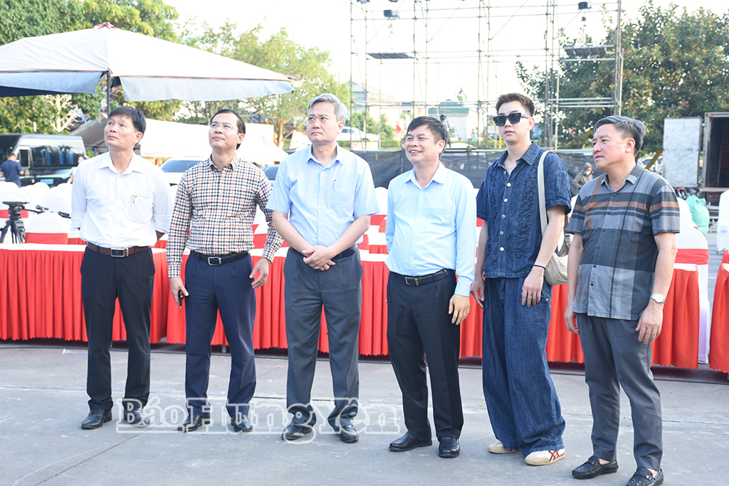 Đồng chí Phó Chủ tịch UBND tỉnh Phạm Văn Nghiêm kiểm tra công tác chuẩn bị lễ hội chùa Keo mùa thu năm 2026